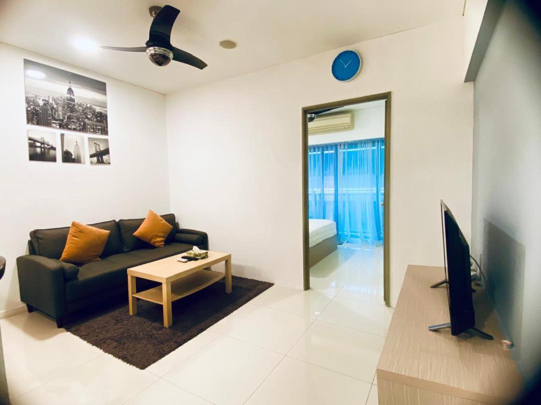 Apartemen Mercu Summer Suits By Zone Kuala Lumpur